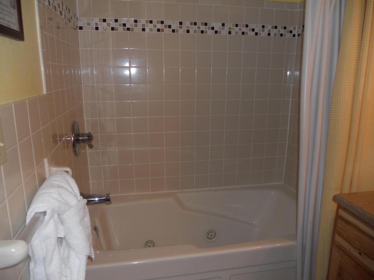 Oak Square 309 Apartment แกตลิงเบิร์ก ภายนอก รูปภาพ